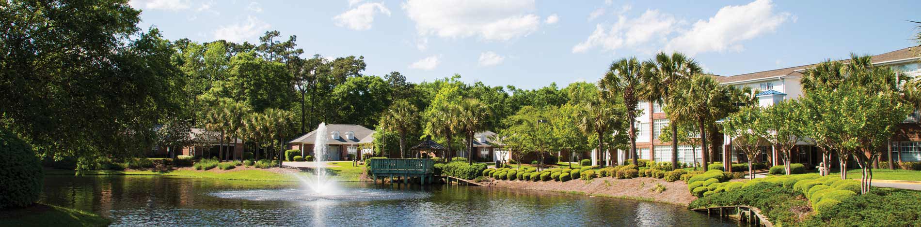 About Lakes at Litchfield Retirement Community