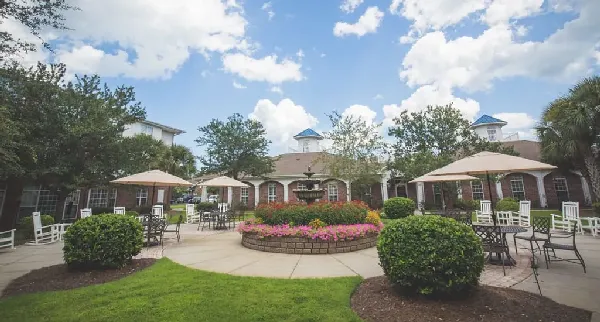 The Lakes at Litchfield Pawleys Island SC | Courtyard 