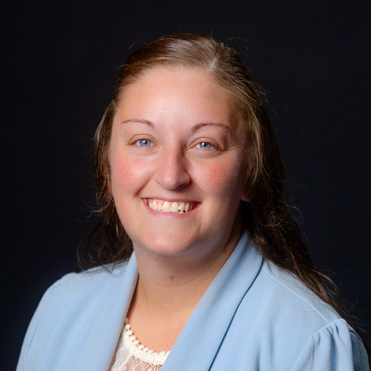 Sara Pospisil Headshot